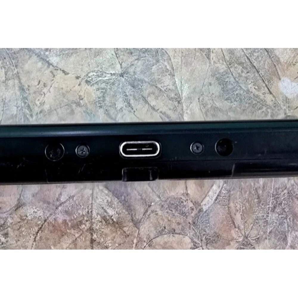 Nintendo HAC-001(01)  V2 - 32Gb Switch Console W/Dock, Joycons, Case, No Charger